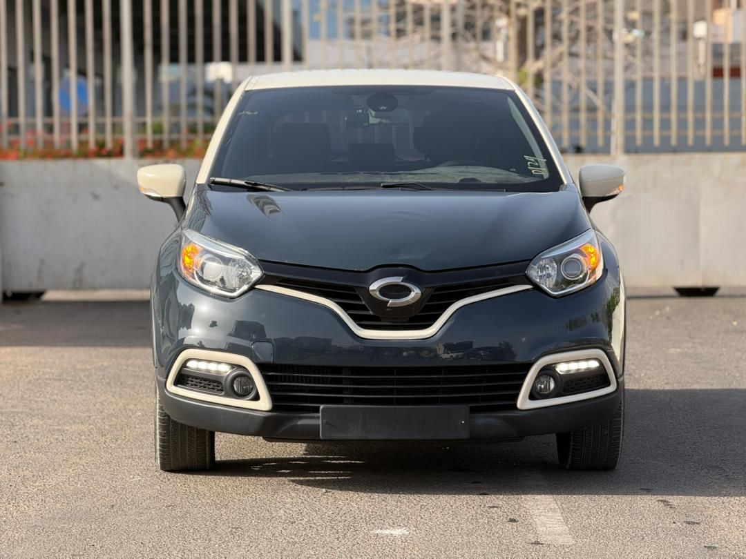 RENAULT QM3 2016