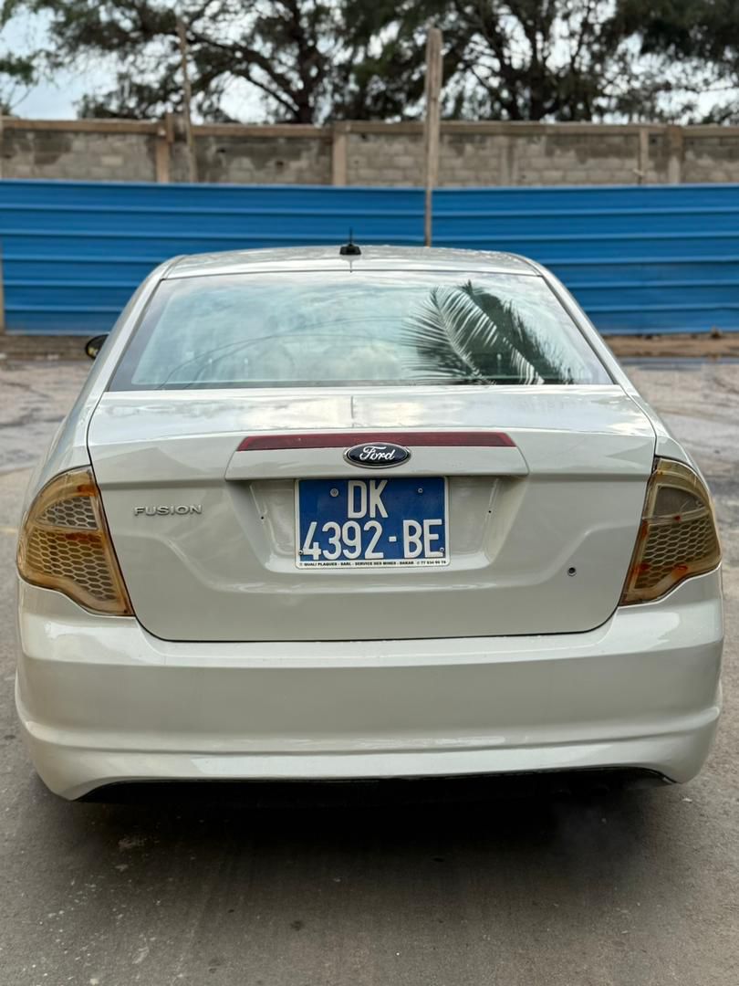 Ford Fusion 2012 automatique essence  à vendre À Dakar
