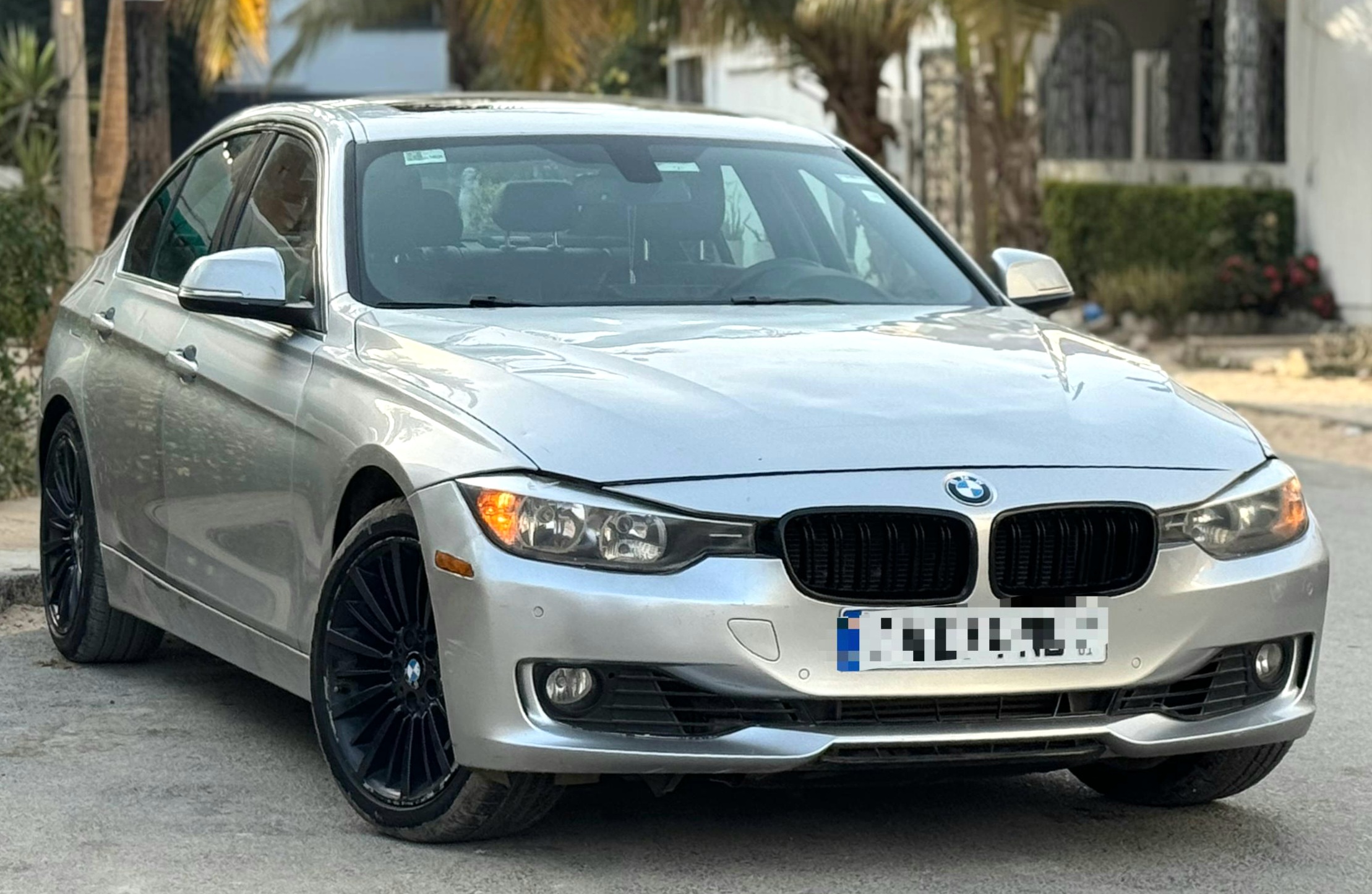 BMW SERIE 3 AUTOMATIQUE ESSENCE 2015