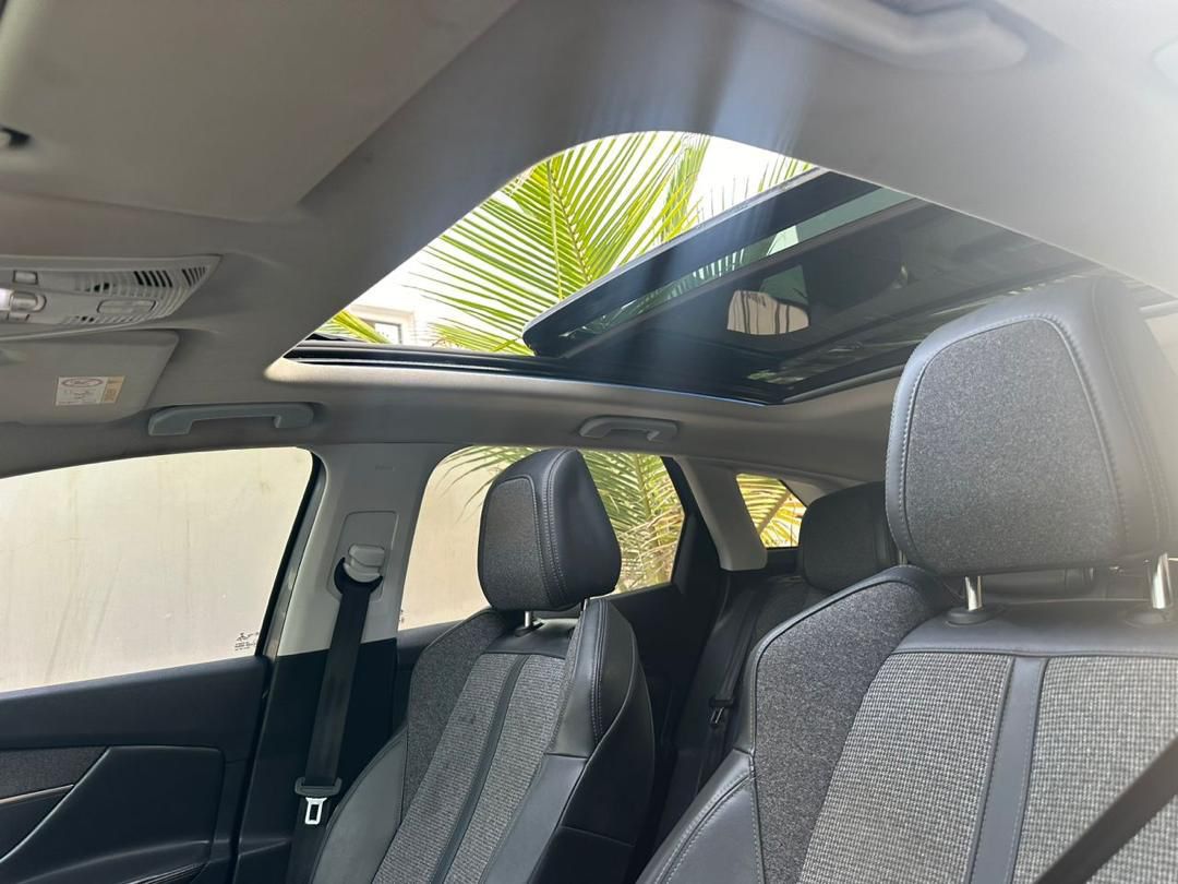 PEUGEOT 3008 ANNÉE 2019