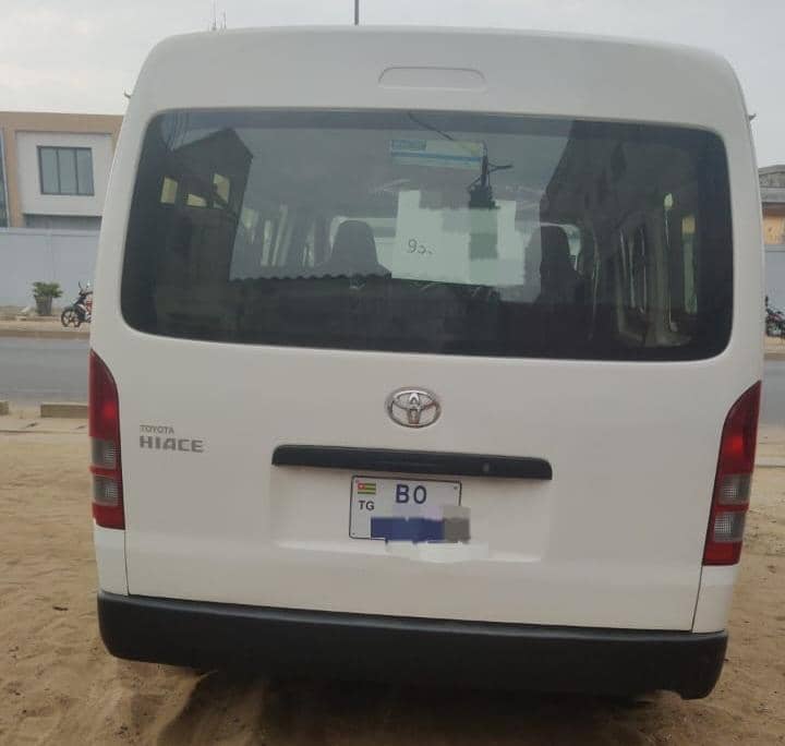 Toyota Hiace GL occasion 2021 diesel manuel 15 places