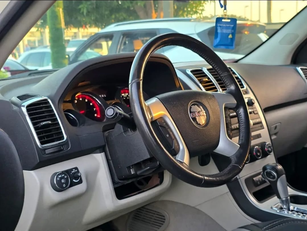 GMC Acadia SL 2011 Essence Boîte Automatique