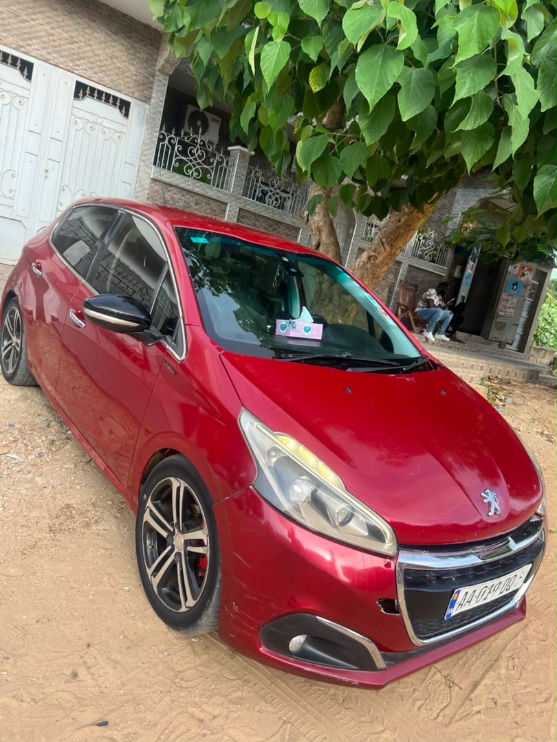 Peugeot 208 2016 Diesel Manuelle Climatisée
