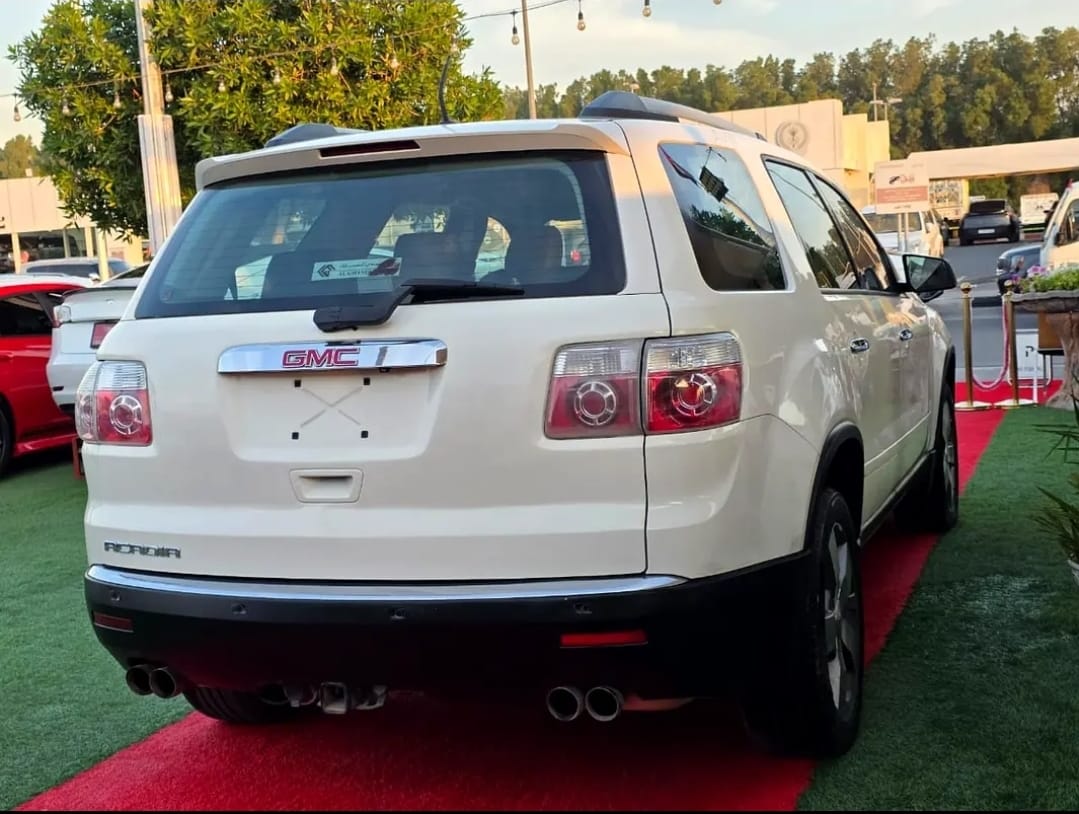 GMC Acadia SL 2011 Essence Boîte Automatique