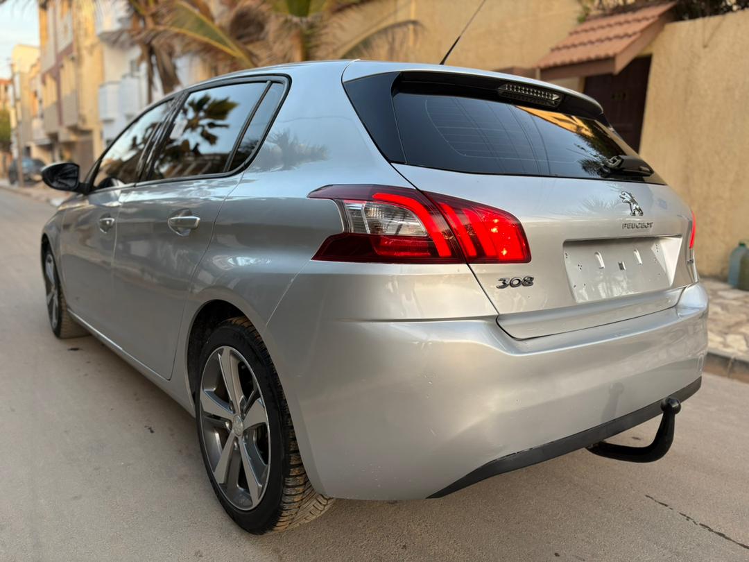 Peugeot 308