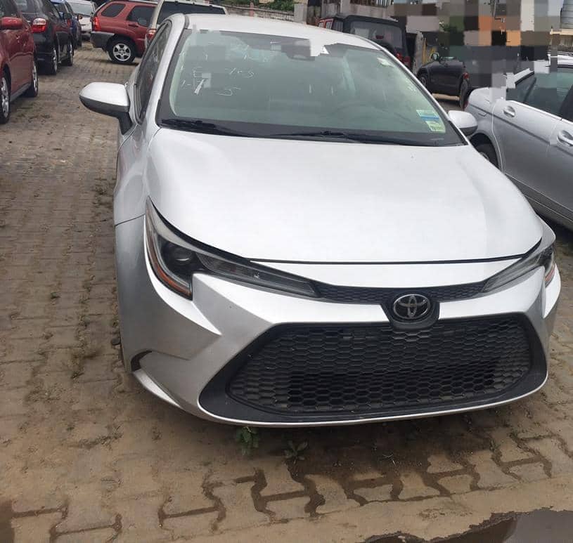 TOYOTA COROLLA LE