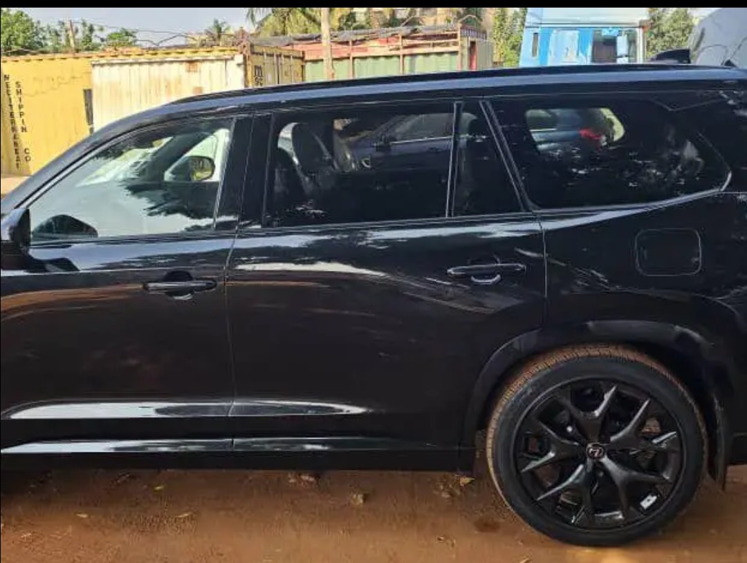 🚙 Lexus TX 500h 2024 essence automatique