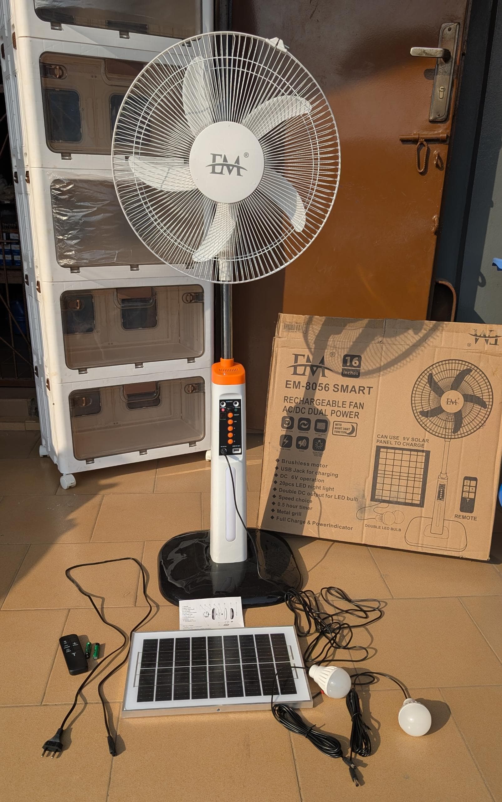 Ventilateur Solaire Rechargeable