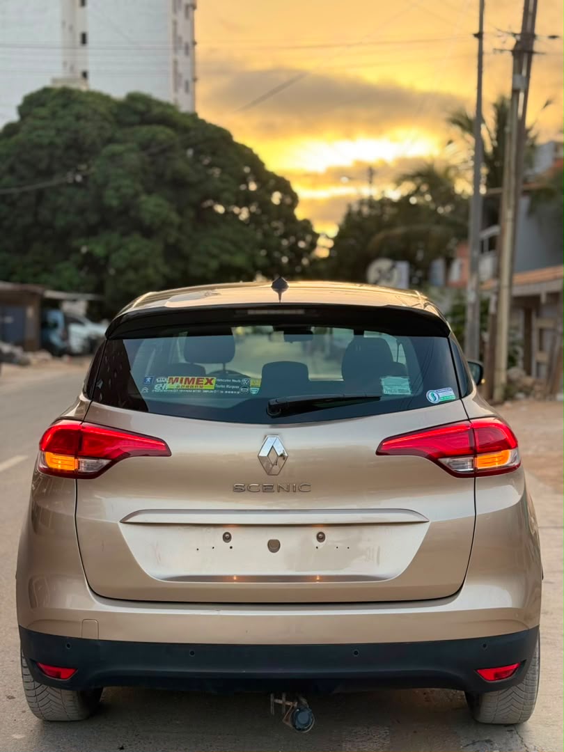 RENAULT SCENIC 2019