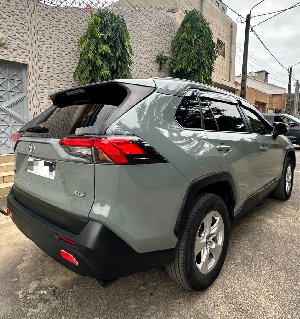 Toyota RAV4 Occasion 2020 Automatique Essence