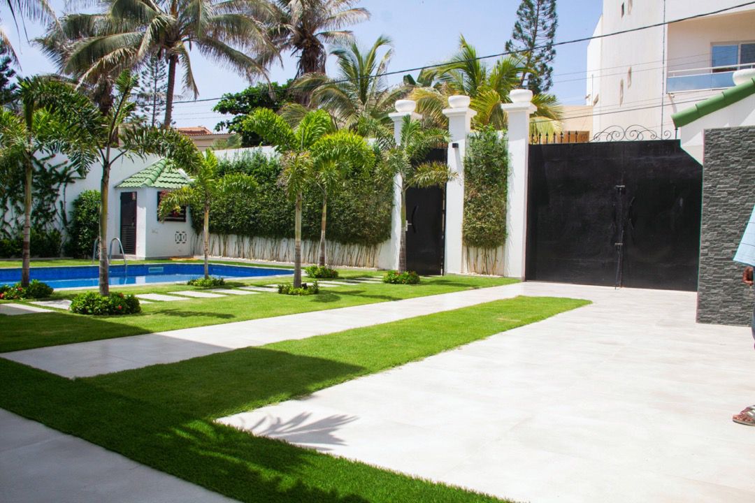 Villa F6 à louer aux Almadies