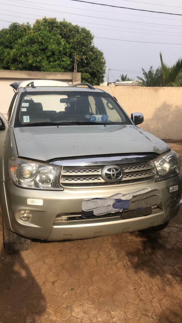 TOYOTA FORTUNER 2009