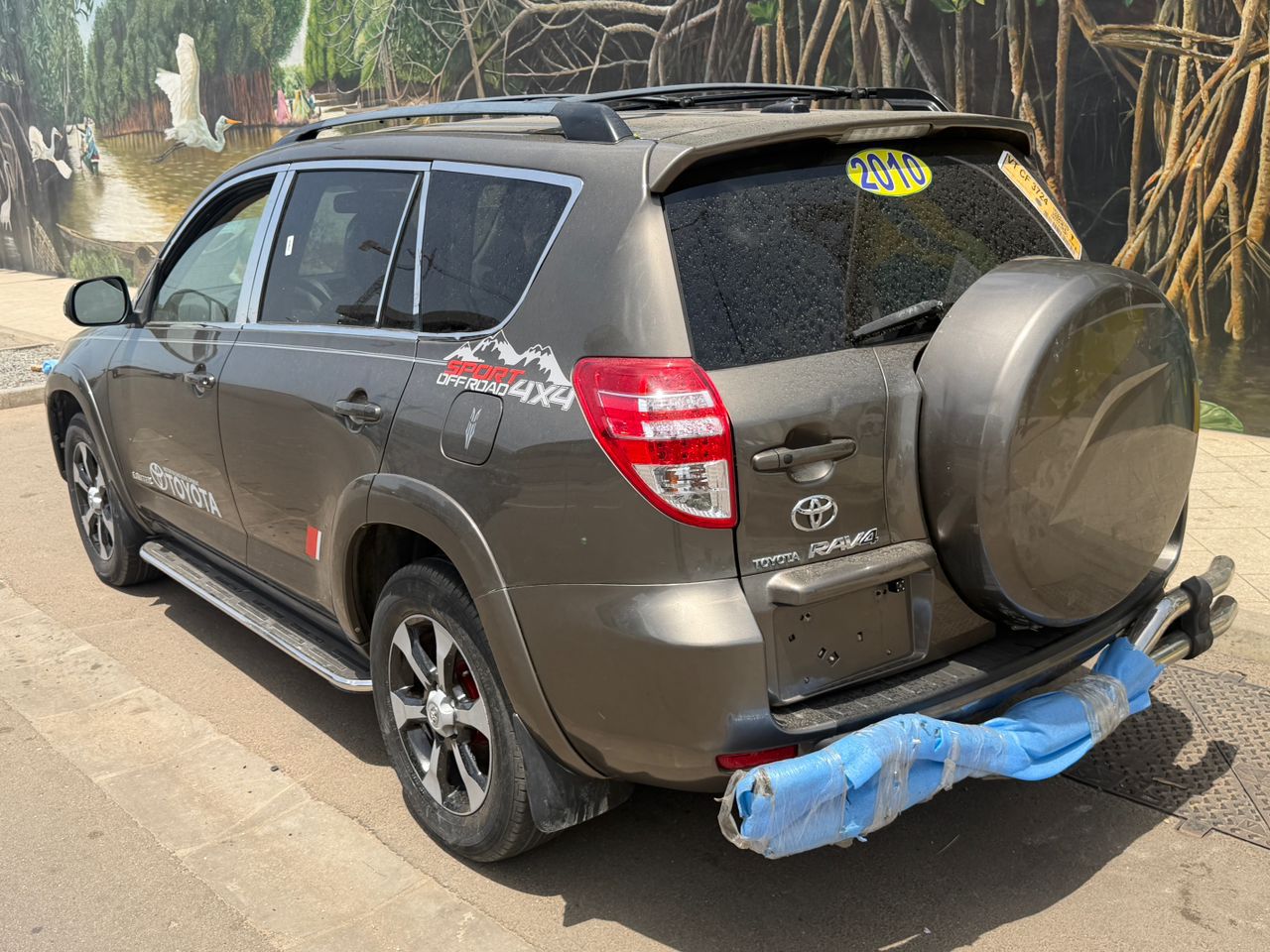 TOYOTA RAV4