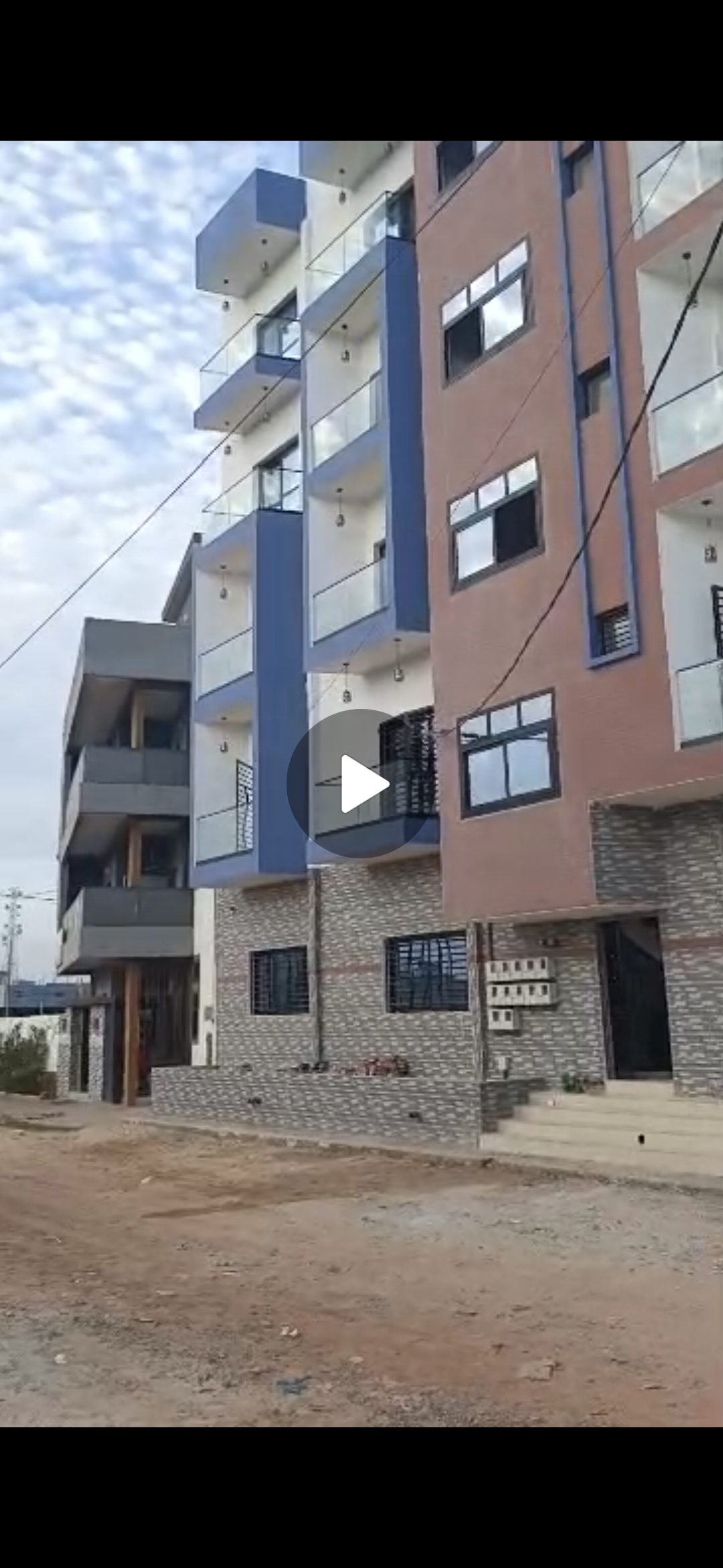 R+4 Neuf de 9 Appartements sur 200 m² à Vendre à Zac Mbao