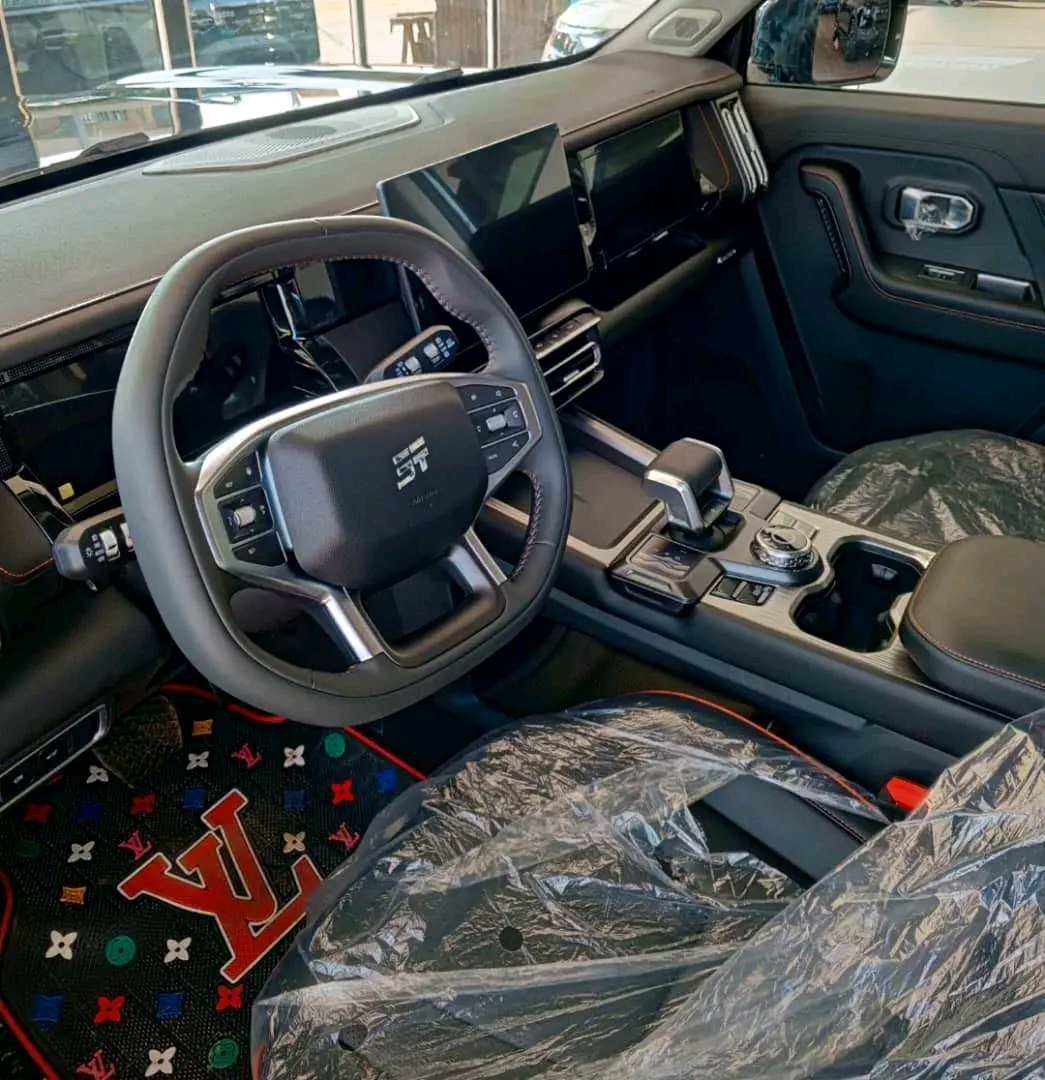 Jetour T1 2025 déjà dédouané – Essence automatique