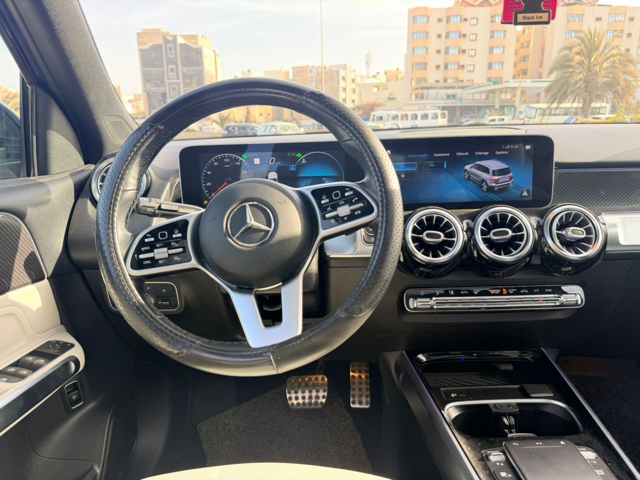 Mercedes GLB250