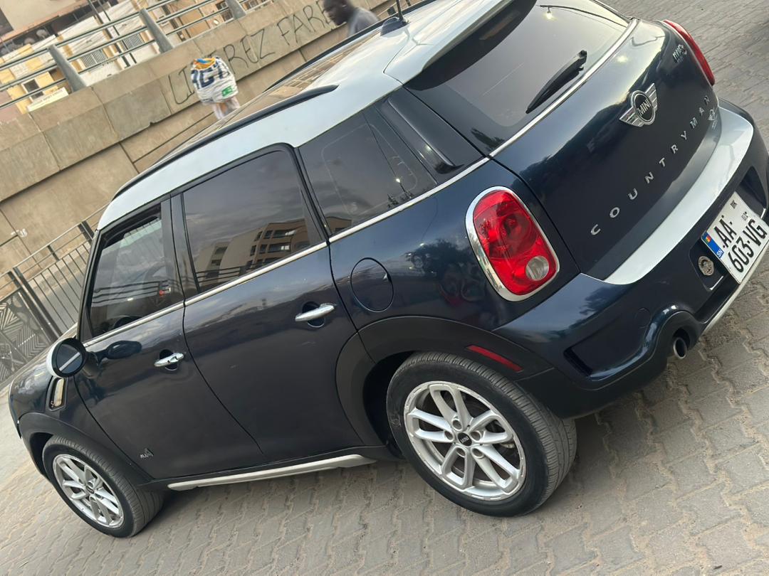 Mini Cooper 2016 automatique essence à vendre à Dakar