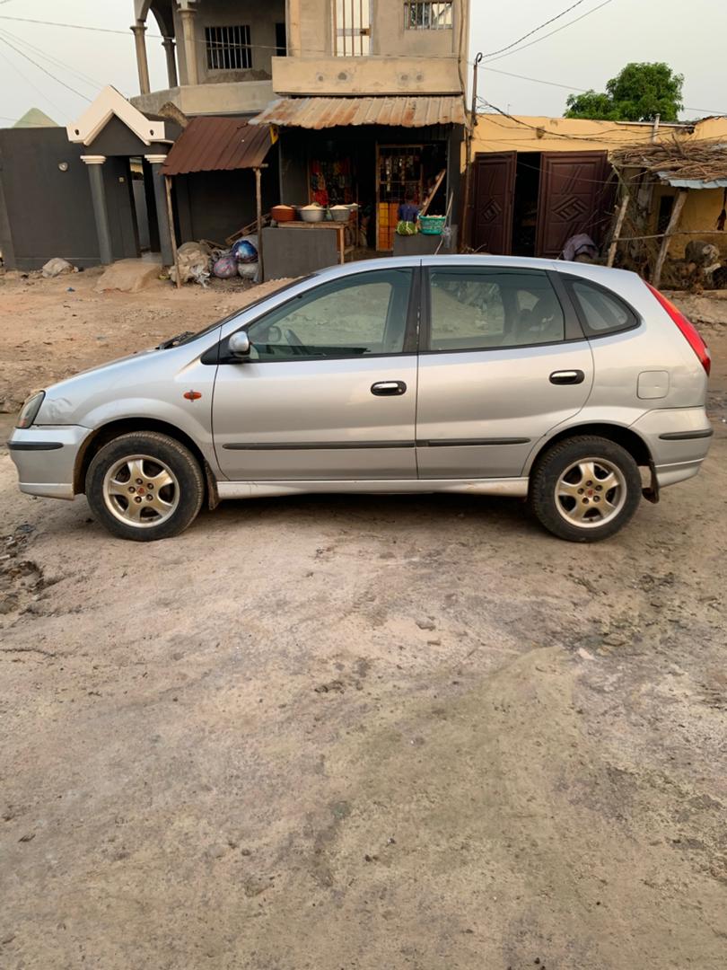 Nissan Almera Tino Occasion