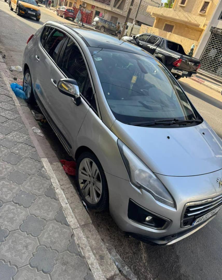 PEUGEOT 3008 ANNÉE 2014