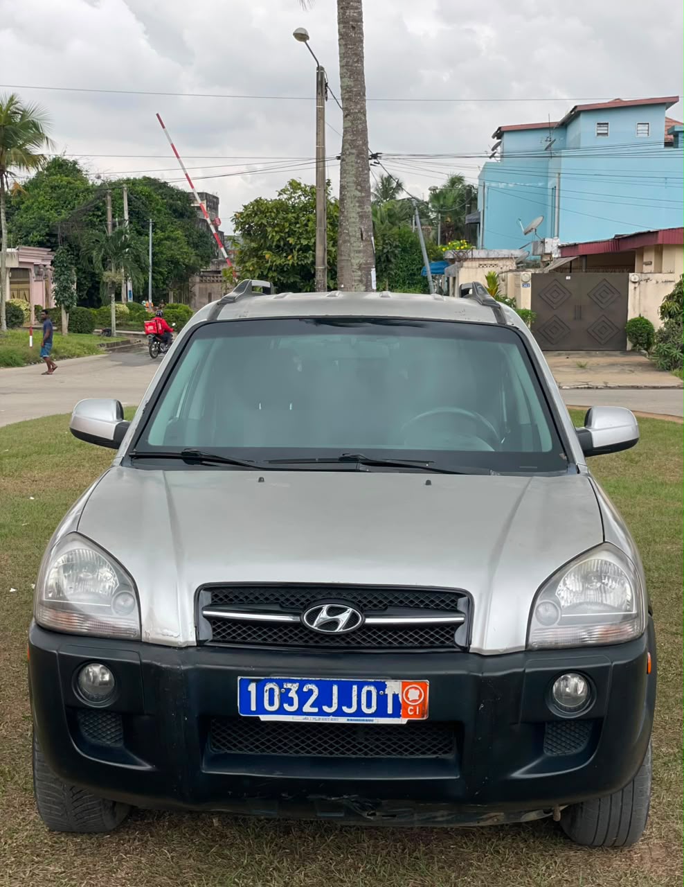 Hyundai Tucson 2007 Occasion – Essence, Automatique, 6 Cylindres