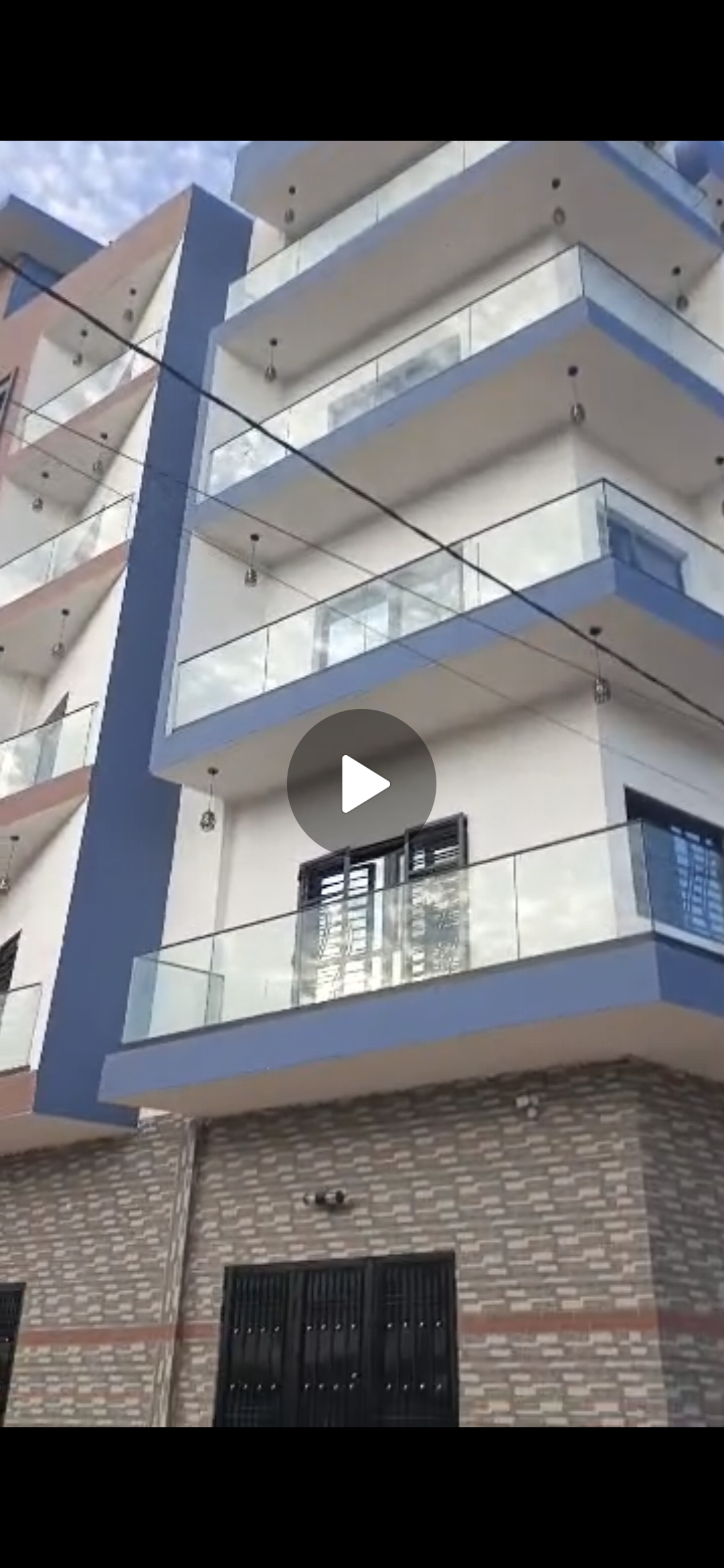 R+4 Neuf de 9 Appartements sur 200 m² à Vendre à Zac Mbao