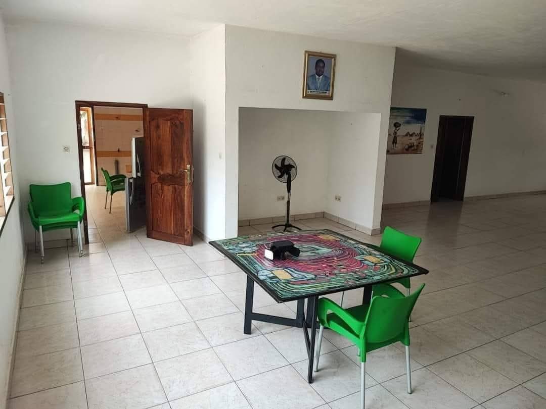 VENTE D'UNE GRANDE FERME AU TOGO