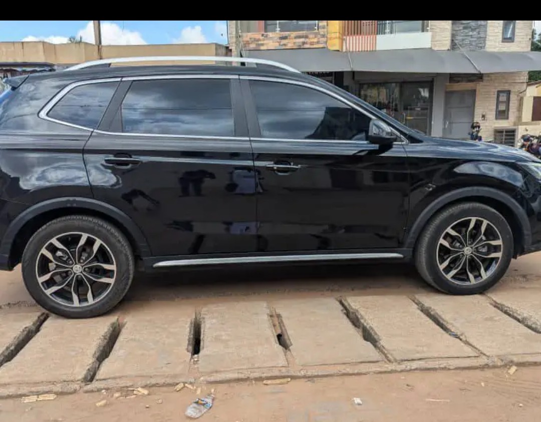 MG RX5 2022 essence automatique