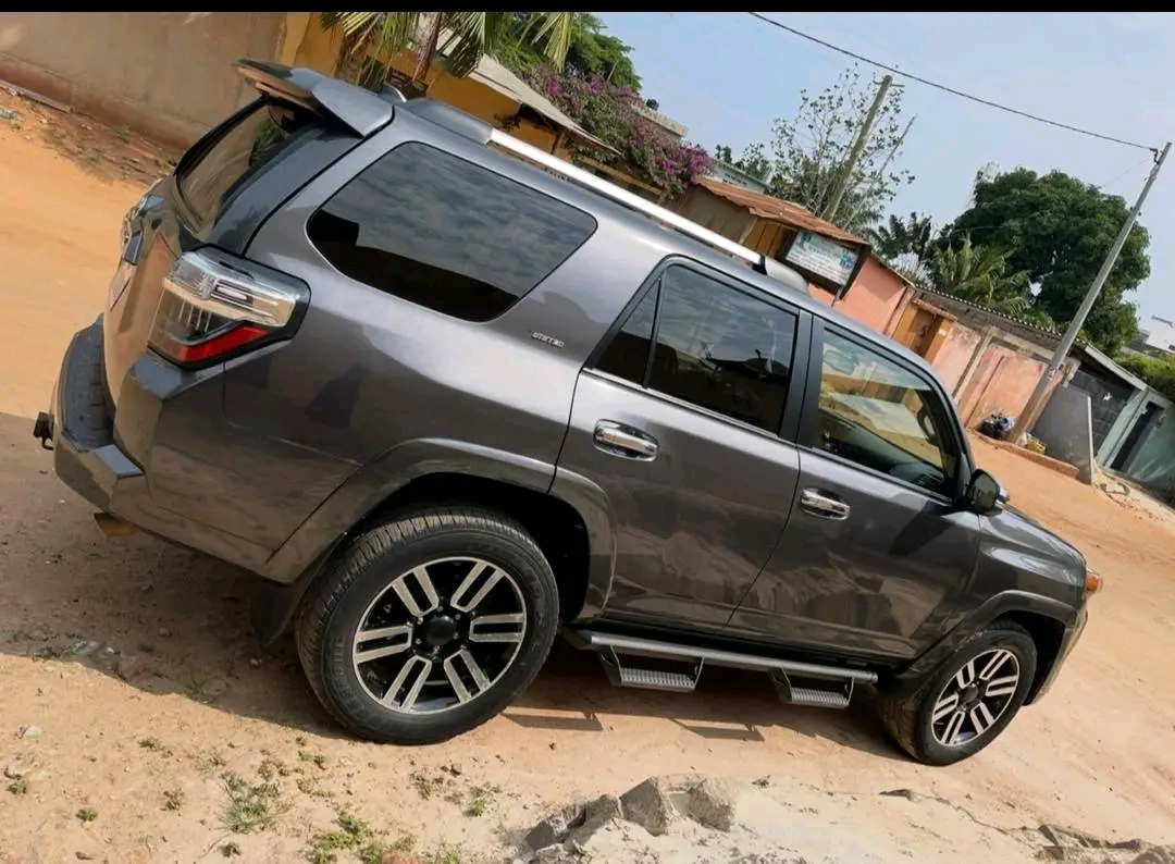 Toyota 4Runner 2021 à vendre à Lomé – Boîte automatique