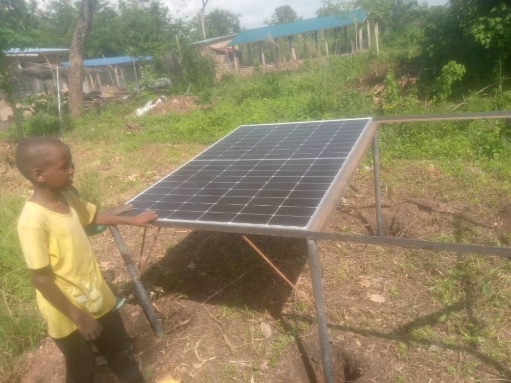 Vente de pompe solaire hybride.