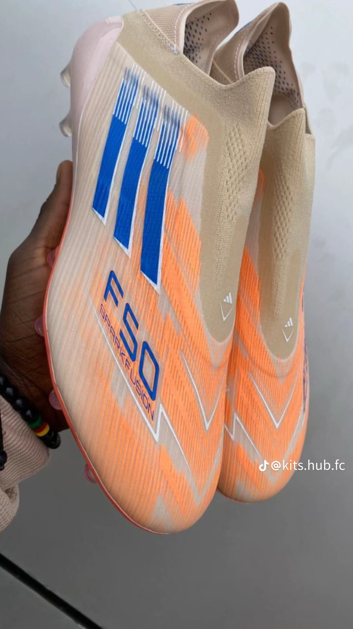 ADIDAS ORIGINALS