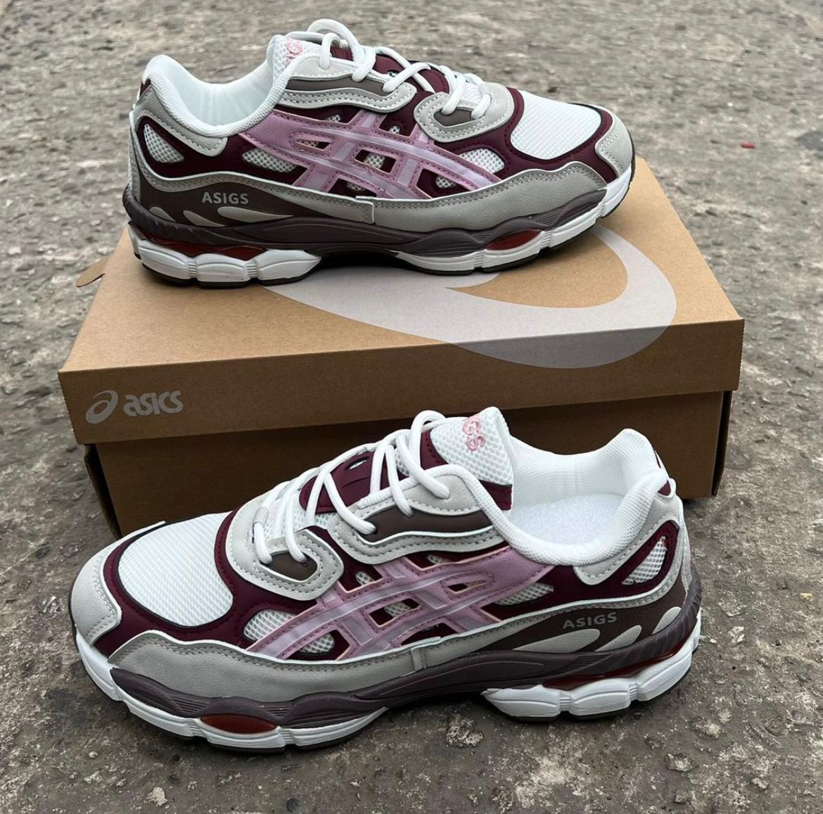 Chaussures ASICS Sneakers sport et lifestyle confortables et performantes