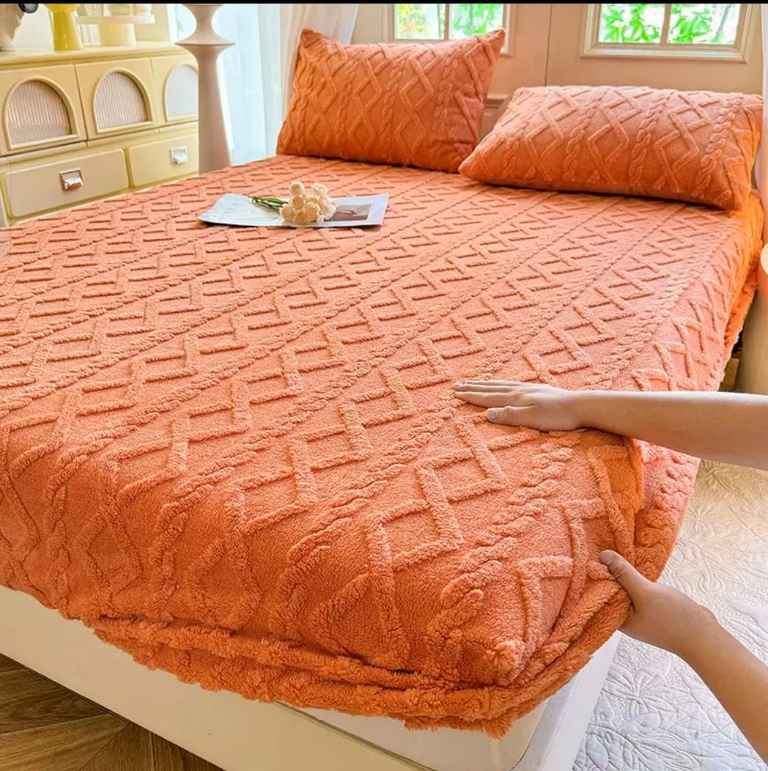 Drap Housse en Polaire + 2 Taies d’Oreiller – Ensemble Literie