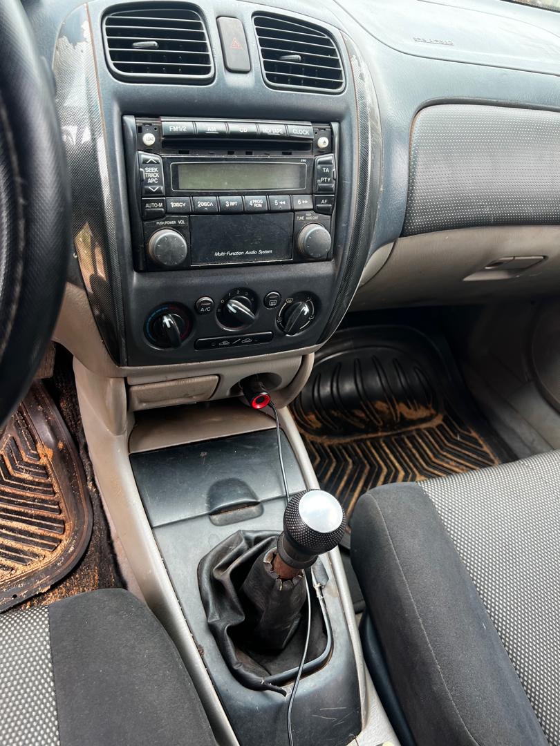 Mazda 323F..
