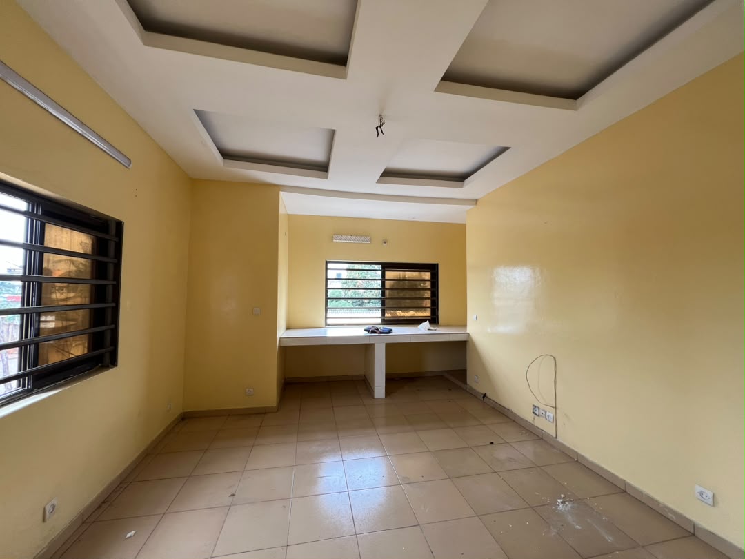 Appartement 2 chambres salon à louer à Lomé – Togo