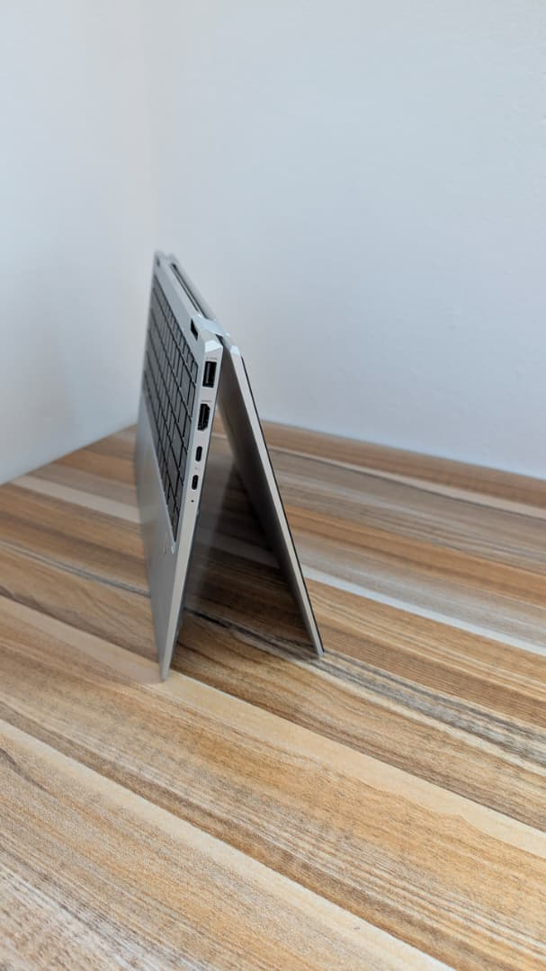HP EliteBook x360 1040 G7 intel core i5 vPro de 10ème génération