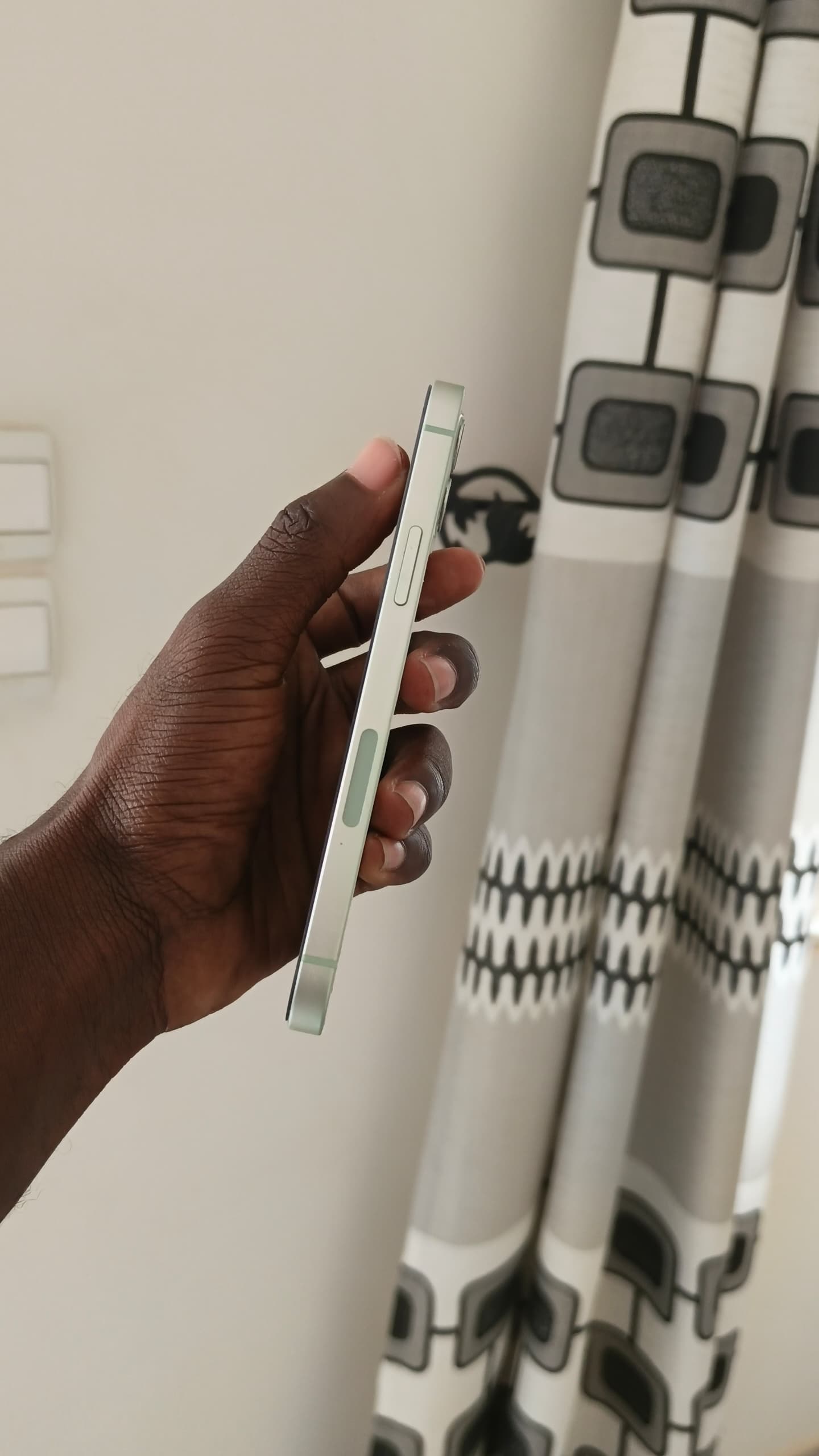 iPhone 12 128 Go Original – Très Bon État