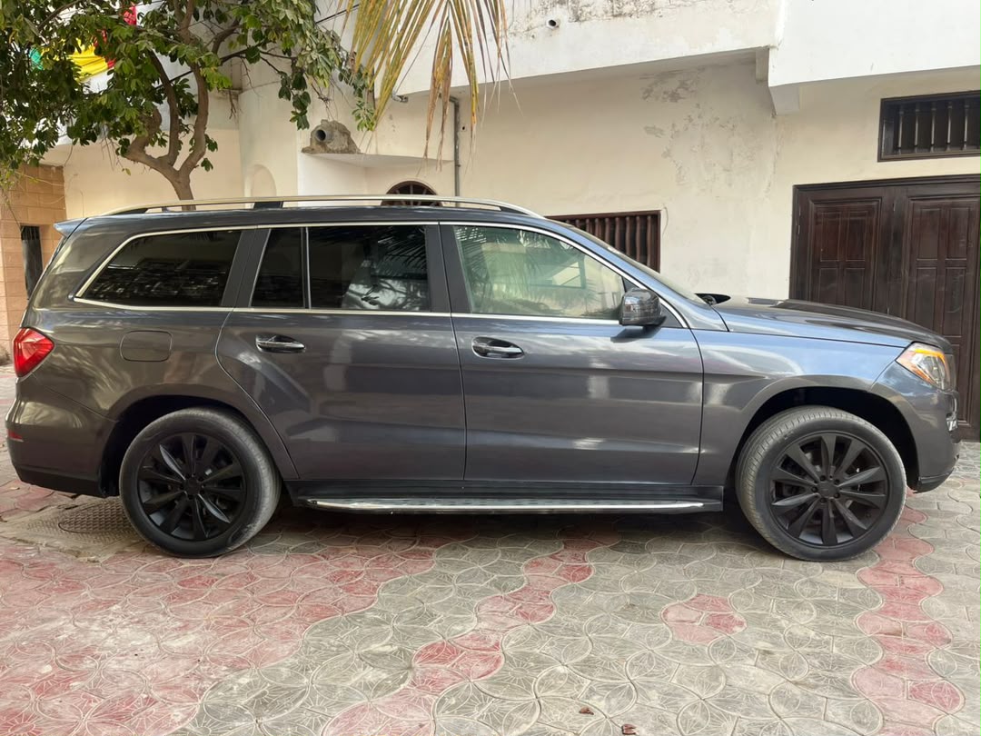 MERCEDES-BENZ GL450 2015