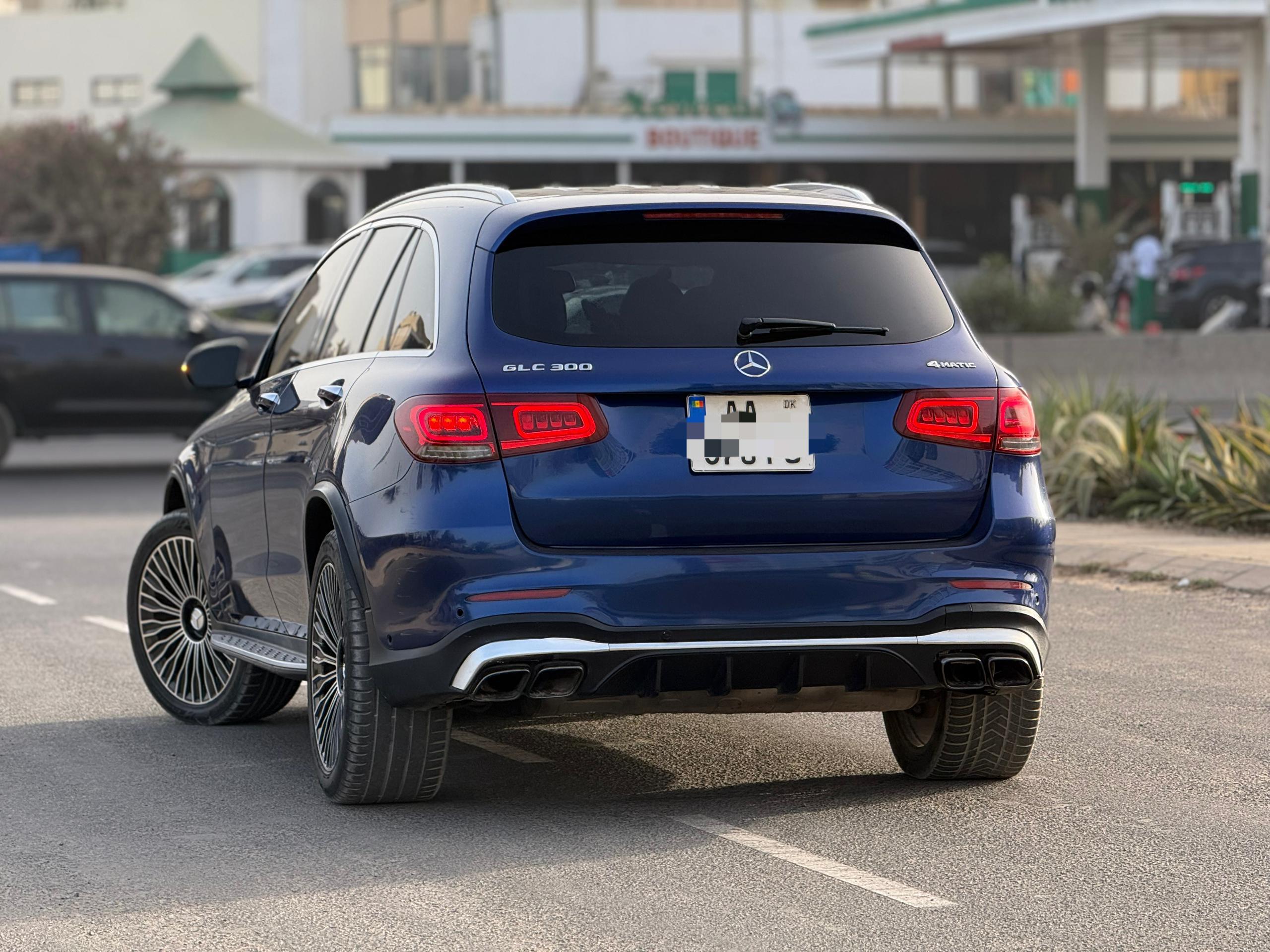 Mercedes-Benz GLC 300 4MATIC 2019 Automatique Essence