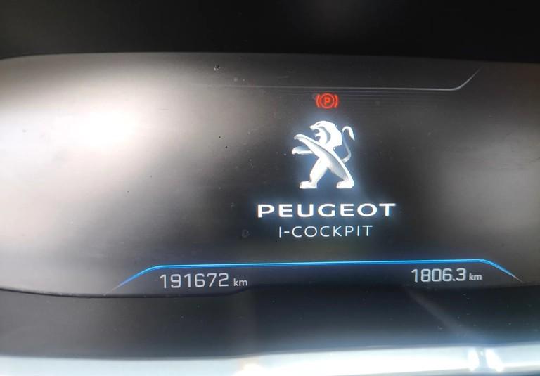 PEUGEOT 3008 2017