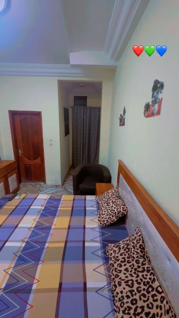 Chambre meublée à louer à monument